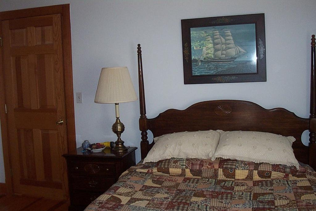 Chesapeake Inn Of Lenox Habitación foto