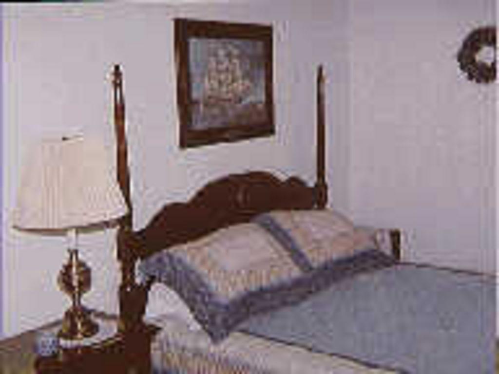Chesapeake Inn Of Lenox Habitación foto